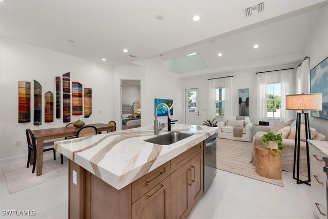 7315 Cayo Coco LN, Naples, FL 34113