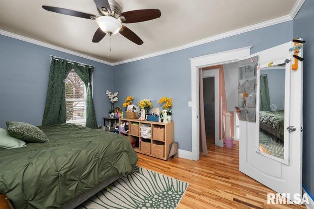 236 43RD Street, Moline, IL 61265