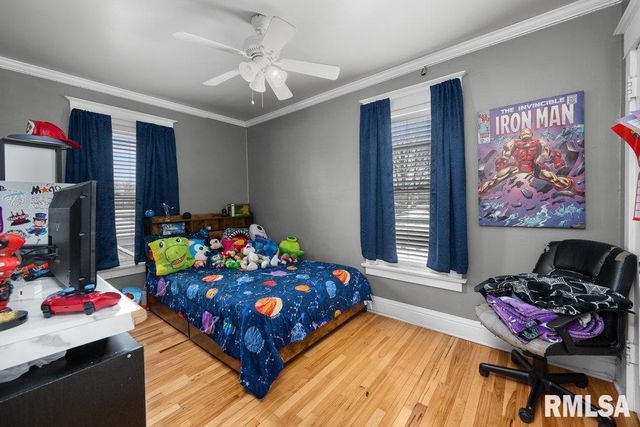 236 43RD Street, Moline, IL 61265