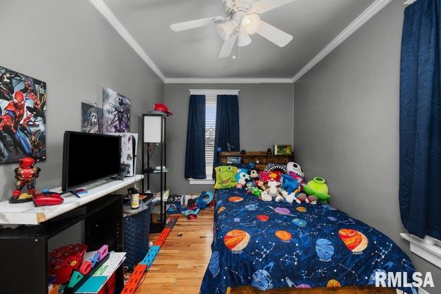 236 43RD Street, Moline, IL 61265