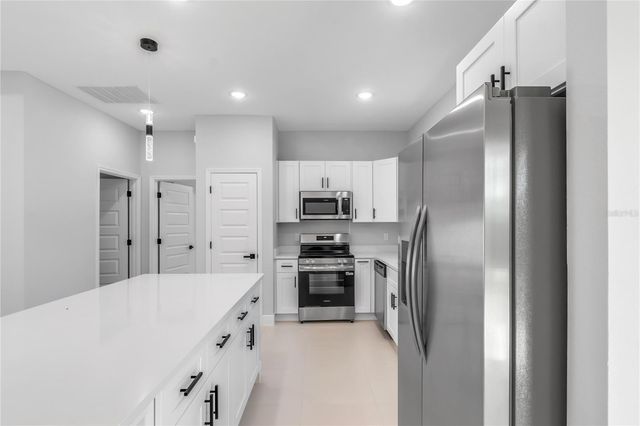 11375 SE 74TH AVENUE, Belleview, FL 34420