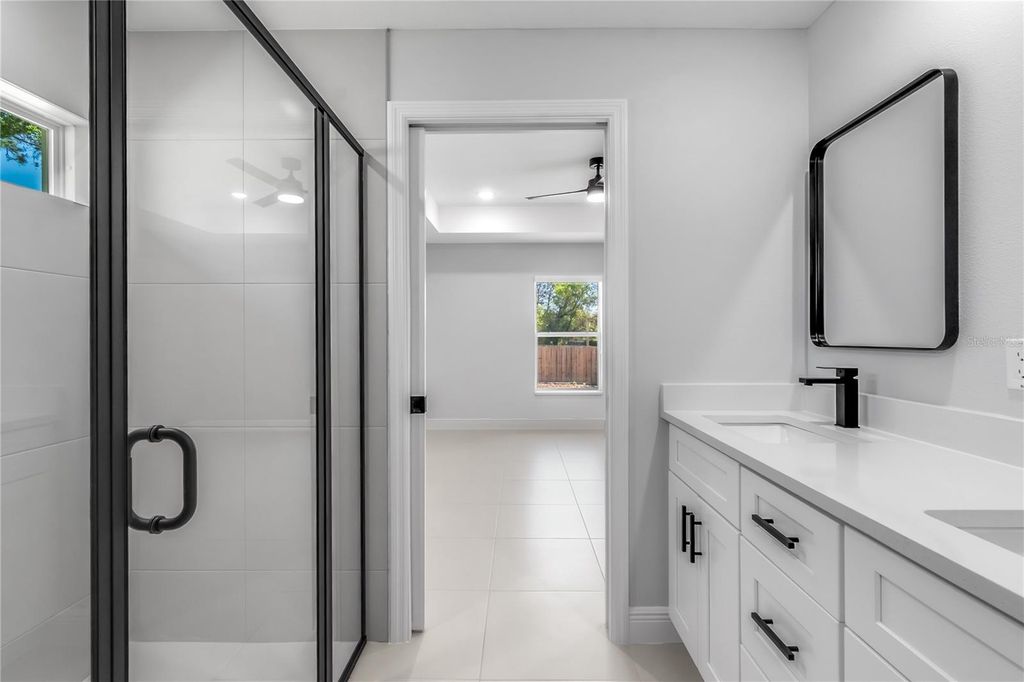 Image 24 of property listing at 11375 SE 74TH AVENUE, Belleview, FL 34420