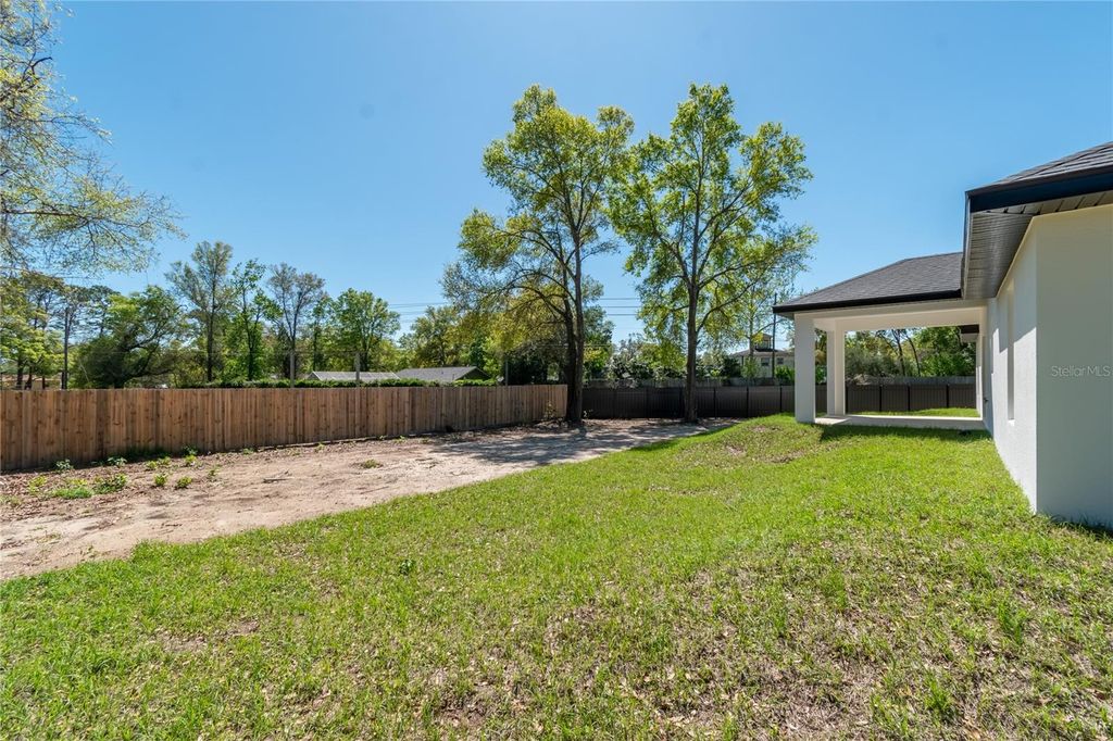 Image 53 of property listing at 11375 SE 74TH AVENUE, Belleview, FL 34420