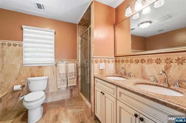 22 Brighton Terrace, Par-troy Hills Twp., NJ 07054