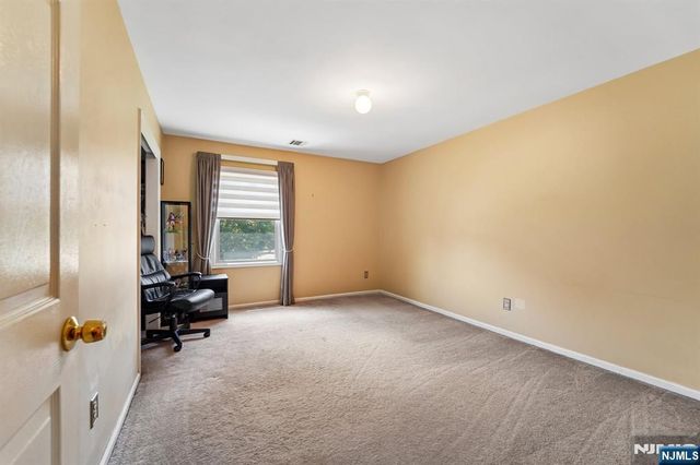22 Brighton Terrace, Par-troy Hills Twp., NJ 07054