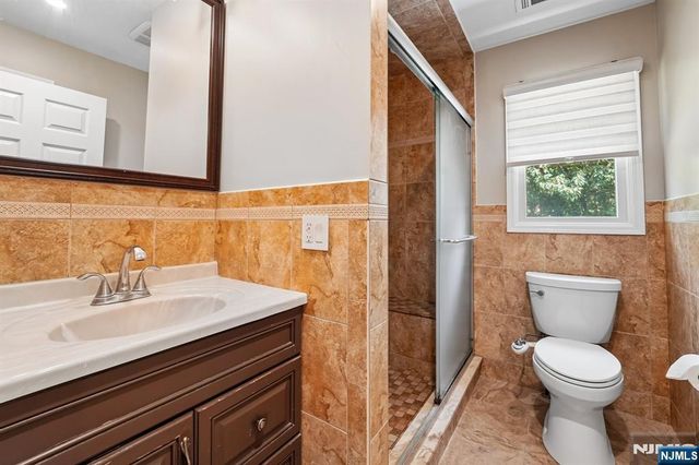 22 Brighton Terrace, Par-troy Hills Twp., NJ 07054