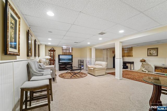 22 Brighton Terrace, Par-troy Hills Twp., NJ 07054