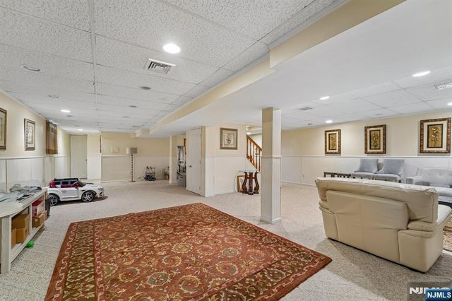 22 Brighton Terrace, Par-troy Hills Twp., NJ 07054