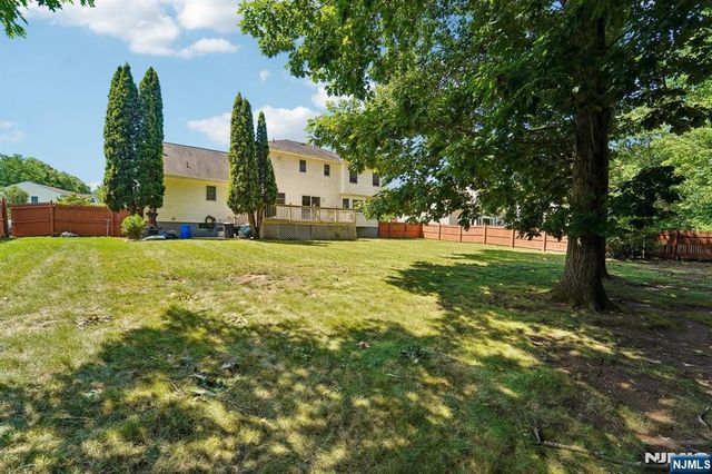 22 Brighton Terrace, Par-troy Hills Twp., NJ 07054