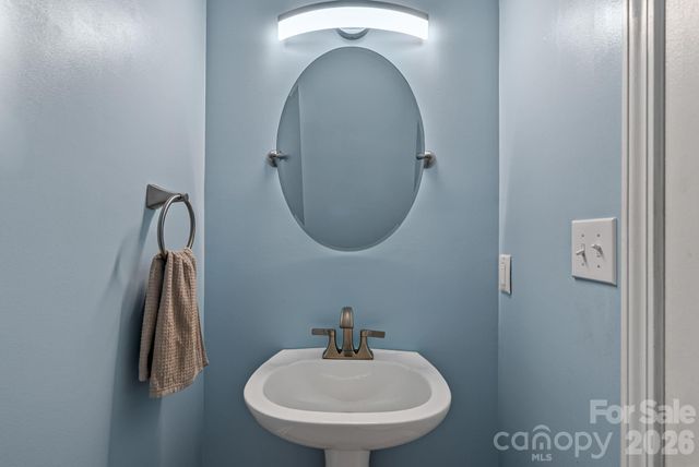 505 Kings Ridge, Asheville, NC 28804