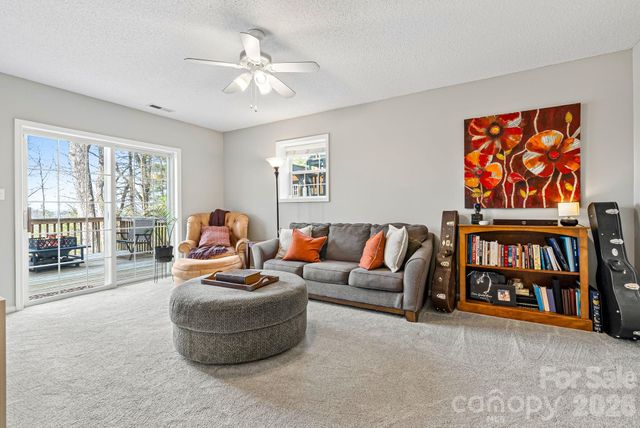 505 Kings Ridge, Asheville, NC 28804