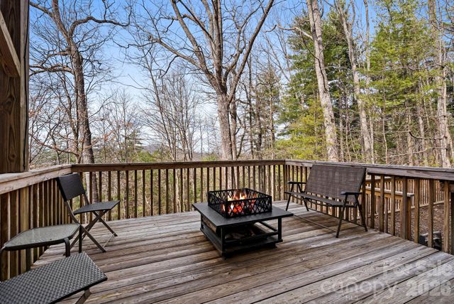 505 Kings Ridge, Asheville, NC 28804