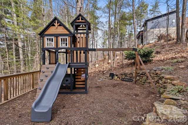 505 Kings Ridge, Asheville, NC 28804