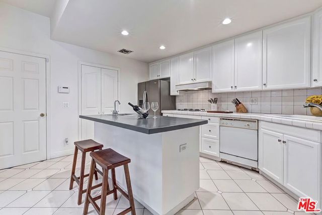 11603 Mississippi Avenue, Los Angeles, CA 90025