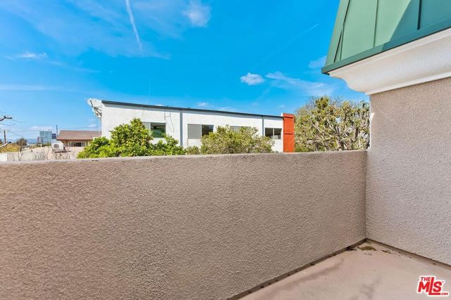 11603 Mississippi Avenue, Los Angeles, CA 90025