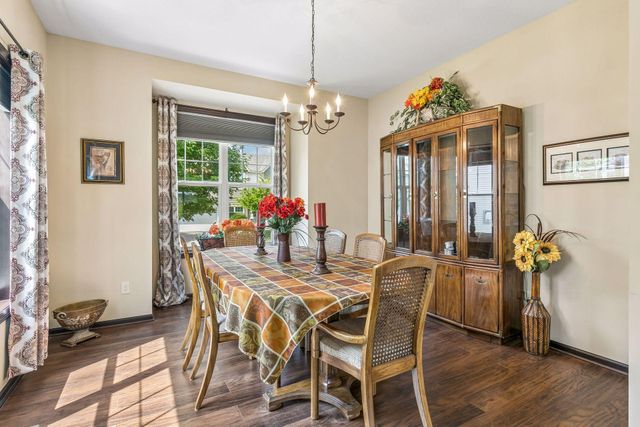 2588 Vierling Drive E, Shakopee, MN 55379