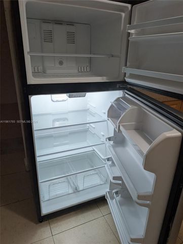 11930 NE 19th Dr 26, North Miami, FL 33181