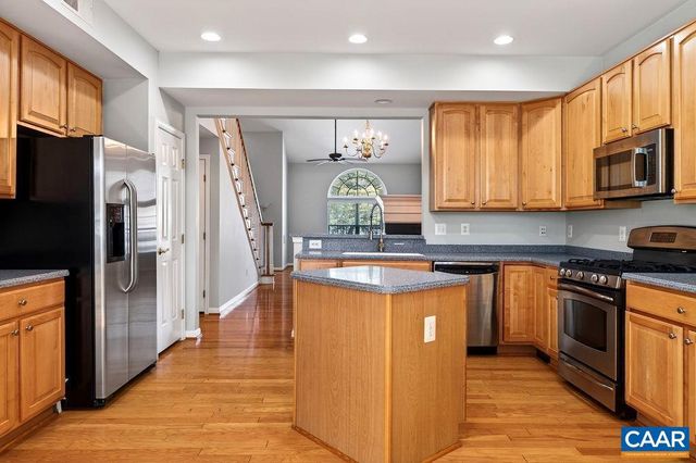 120 APPLE BLOSSOM CT, Nellysford, VA 22958