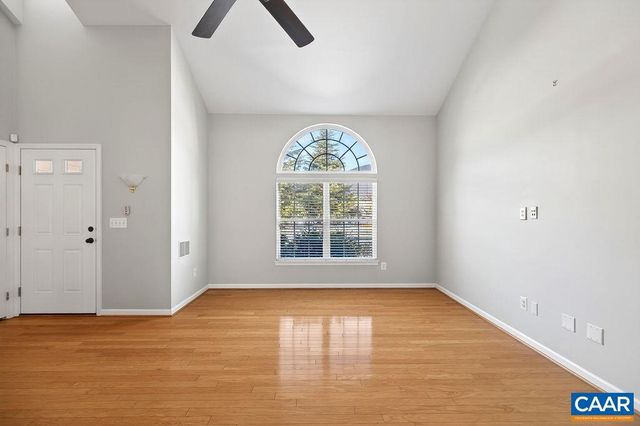 120 APPLE BLOSSOM CT, Nellysford, VA 22958