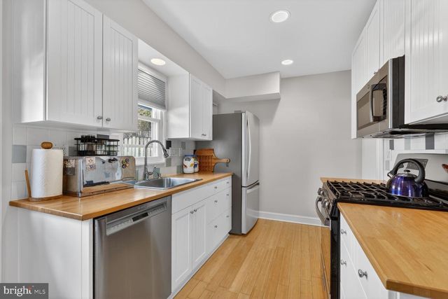 2017 S RANDOLPH ST S, Arlington, VA 22204