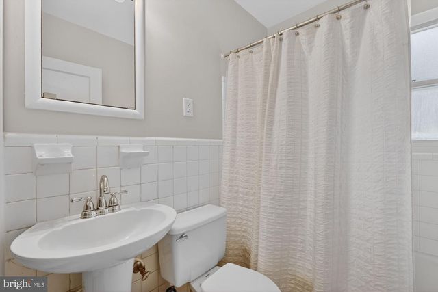 2017 S RANDOLPH ST S, Arlington, VA 22204