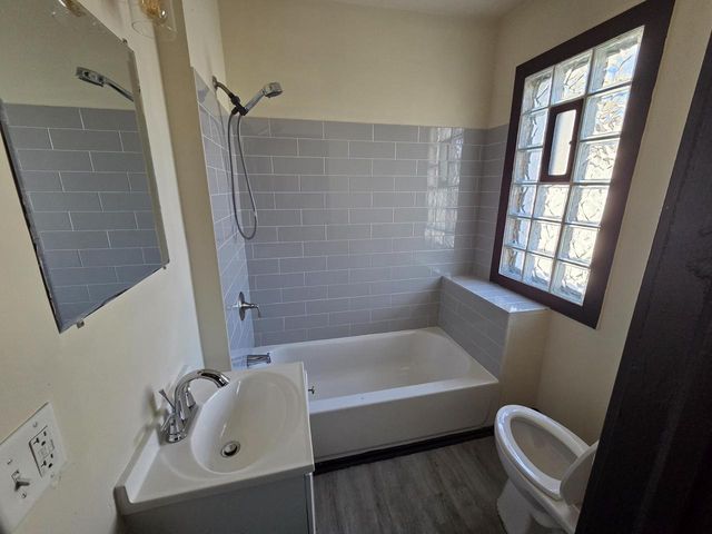 6123 8th AVENUE, Kenosha, WI 53143