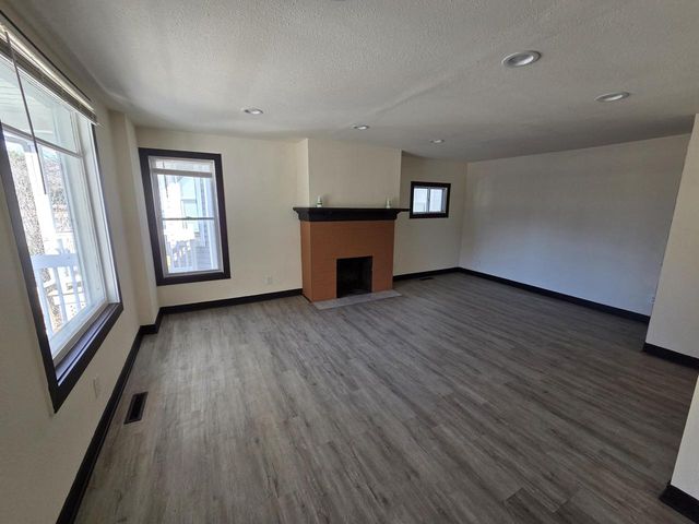 6123 8th AVENUE, Kenosha, WI 53143