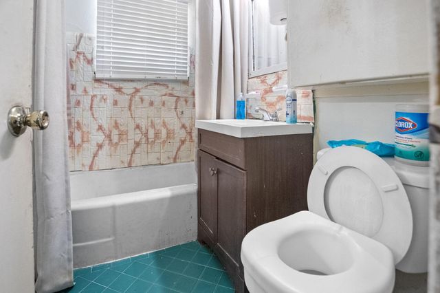6026 Wortham Way, Houston, TX 77033