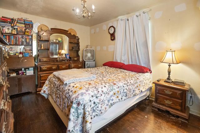 6026 Wortham Way, Houston, TX 77033