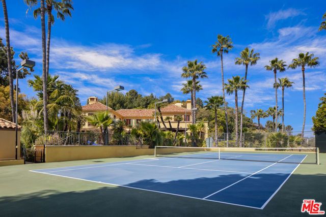 5 Beverly Parkway, Los Angeles, CA 90210