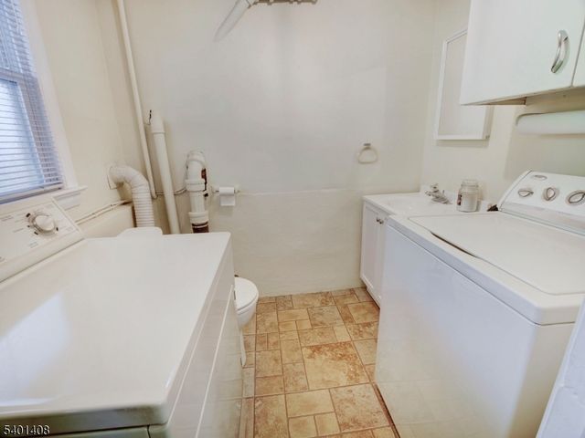 121 Woodland Ave, Rutherford Boro, NJ 07070