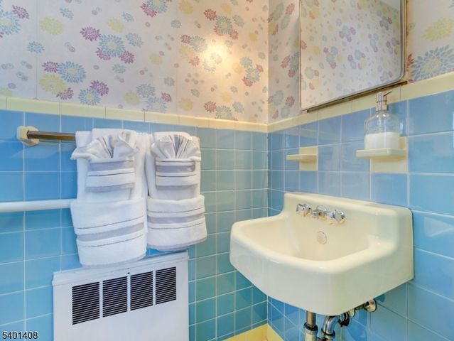 121 Woodland Ave, Rutherford Boro, NJ 07070