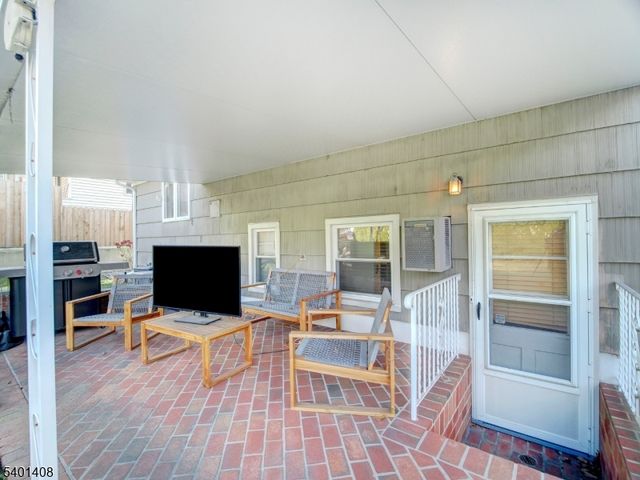 121 Woodland Ave, Rutherford Boro, NJ 07070