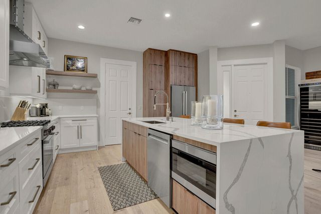 735 Cable Beach Lane, North Palm Beach, FL 33410