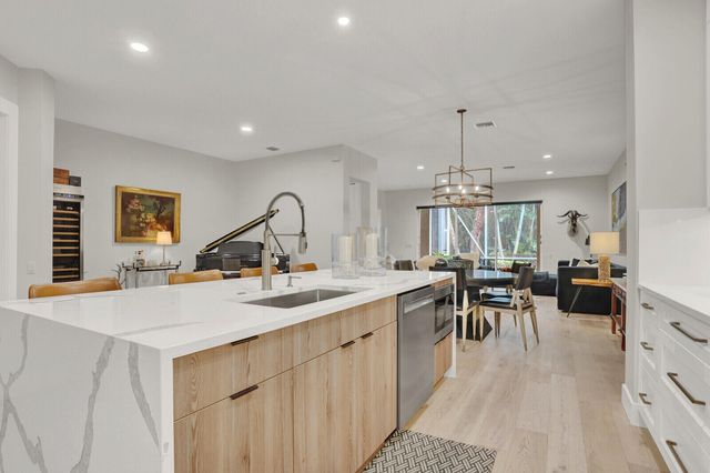 735 Cable Beach Lane, North Palm Beach, FL 33410