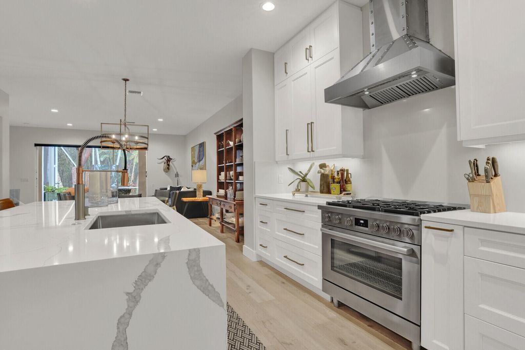 735 Cable Beach Lane, North Palm Beach, FL 33410