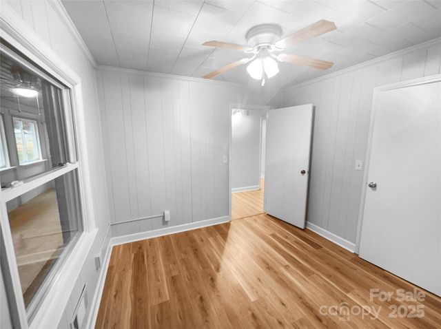 2009 Hickory Grove Road, Gastonia, NC 28056