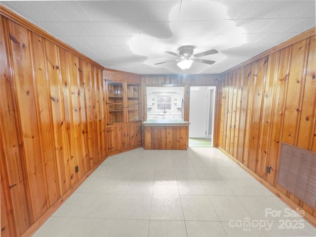 2009 Hickory Grove Road, Gastonia, NC 28056