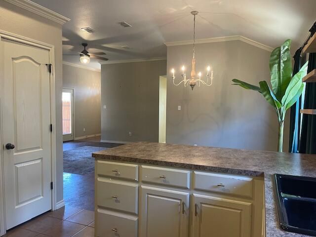 5828 104th Street, Lubbock, TX 79424