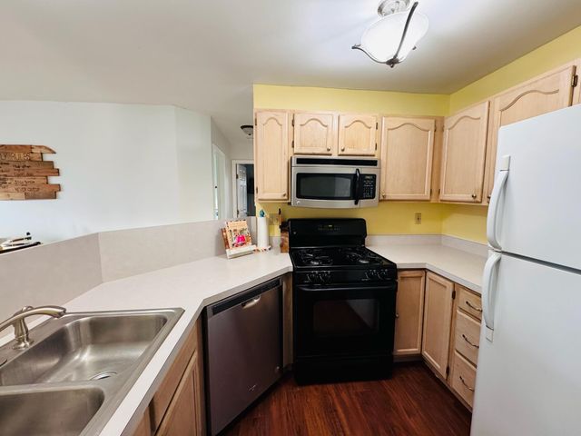 3612 Creekside Drive, Valparaiso, IN 46383