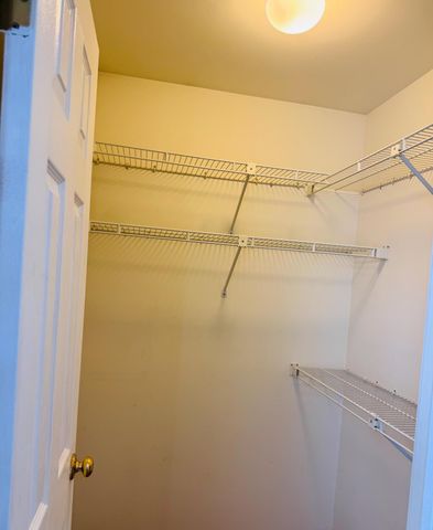 3612 Creekside Drive, Valparaiso, IN 46383