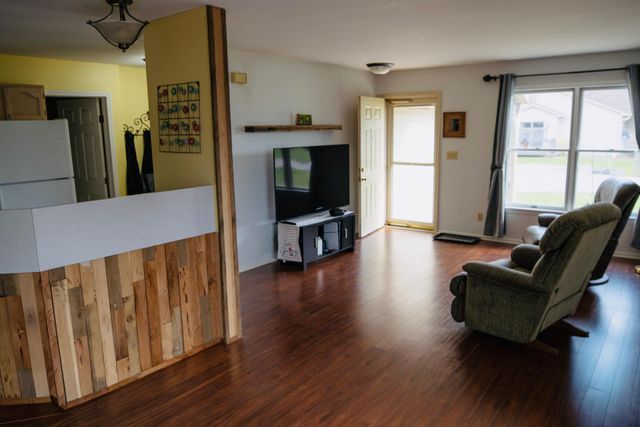 3612 Creekside Drive, Valparaiso, IN 46383