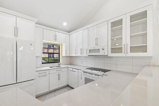 2656 Riverside Drive 2656, Coral Springs, FL 33065