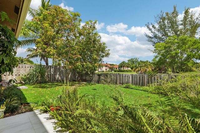 2656 Riverside Drive 2656, Coral Springs, FL 33065