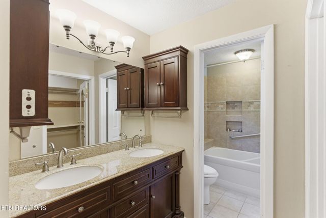 3118 Ellistown Rd, Knoxville, TN 37924