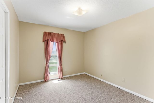 3118 Ellistown Rd, Knoxville, TN 37924