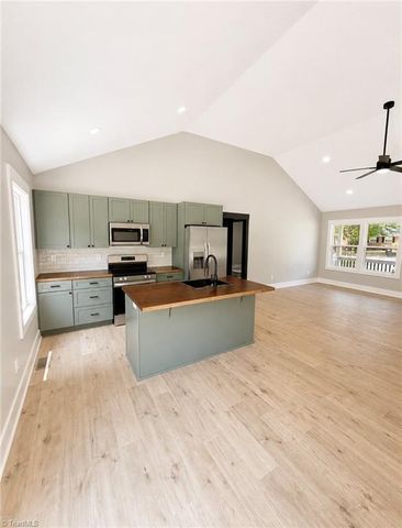 121 Smith Avenue, Lexington, NC 27292