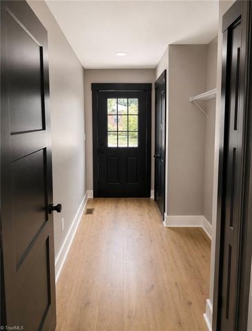 121 Smith Avenue, Lexington, NC 27292