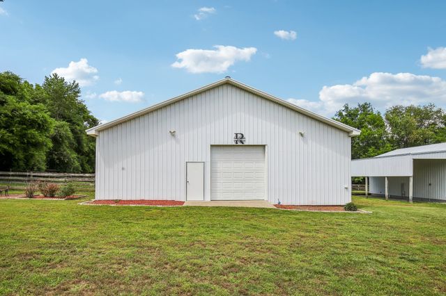 1637 Cairo Rd, Gallatin, TN 37066