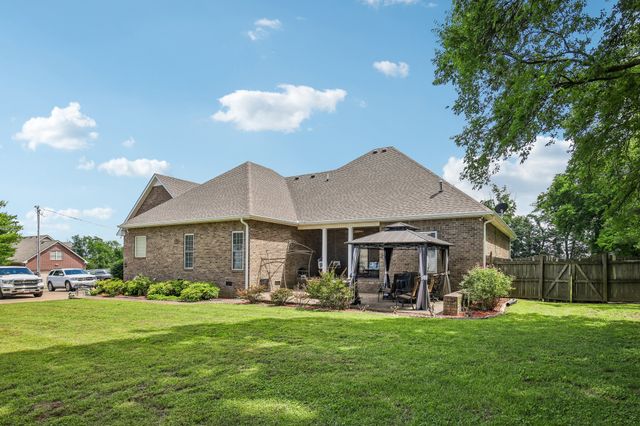 1637 Cairo Rd, Gallatin, TN 37066